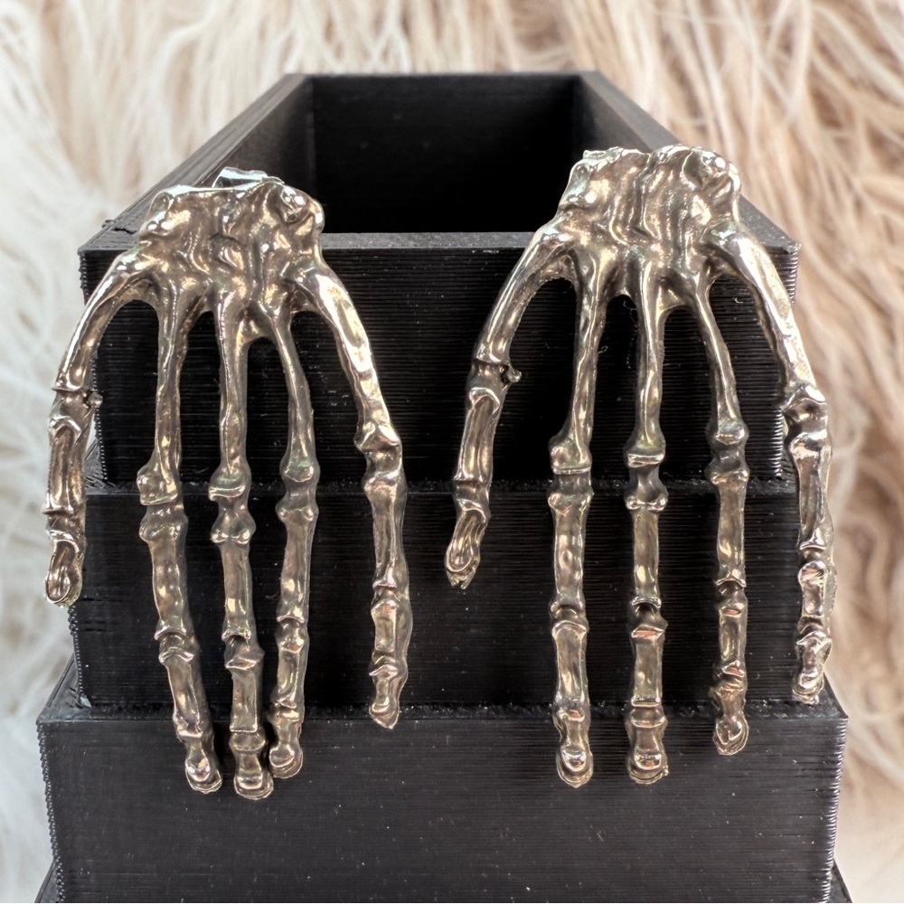 Skeleton Hand Aged Silvertone Pieced Holiday Hall… - image 1